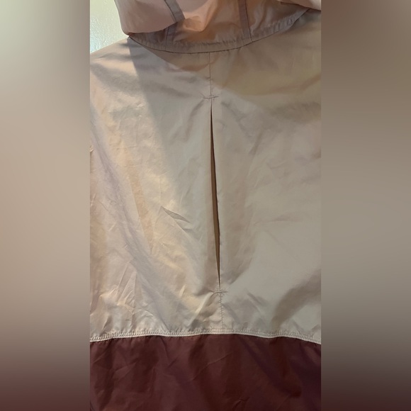 Women’s Columbia Windbreaker XS - Picture 6 of 7